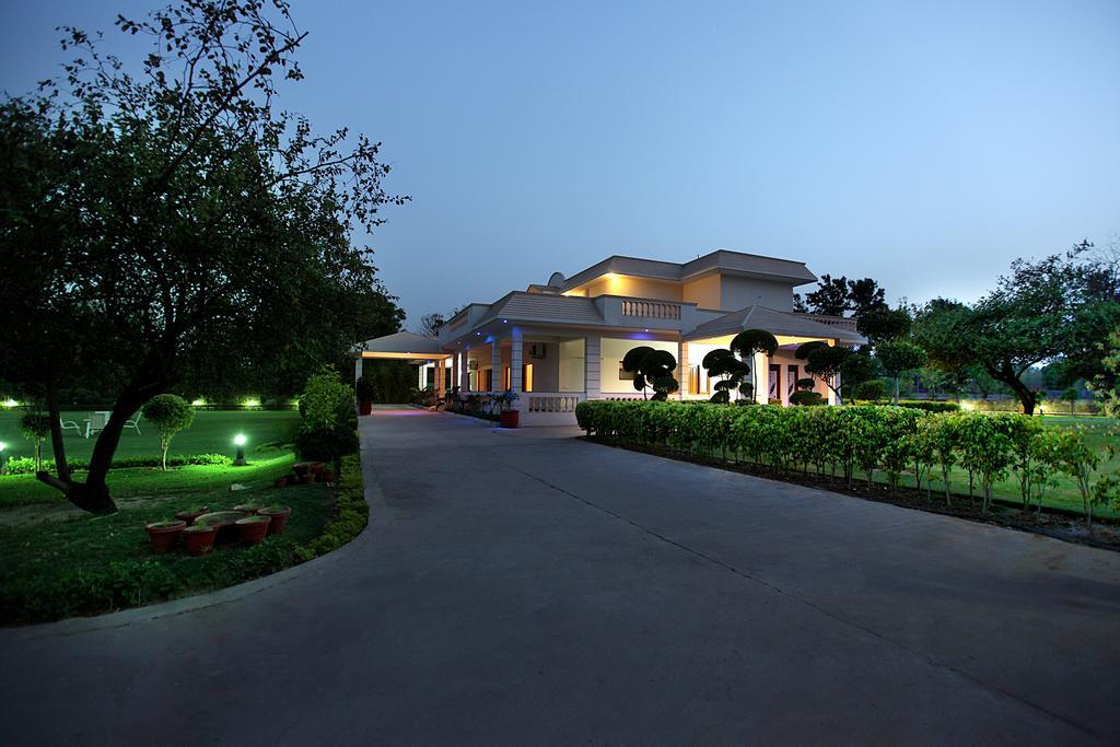The Awesome Farms & Resorts Gothda Mohbtabad Exterior foto